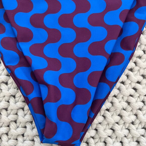 Skatie• ‘Salty’ Bikini Bottom in INFINITO - Picture 12 of 17